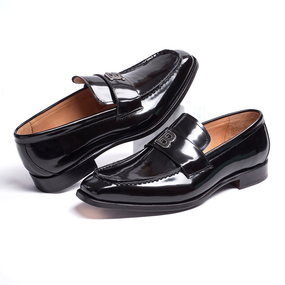 Mocassins pour hommes munis d'une semelle en cuir véritable et entièrement confectionnée de Cowhide