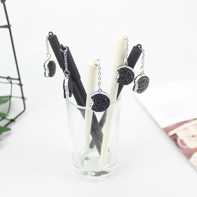 Popular Black and White Pendant Gel Pen Student Creativity