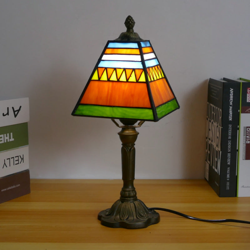 Modern Minimalist Bedside Creative Lampe de table d'art élégant