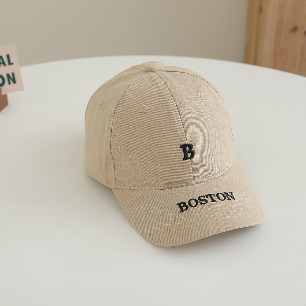 Lettre brodée de couleur unie BOSTON - Une simple et modeable casquette de baseball pour enfants F