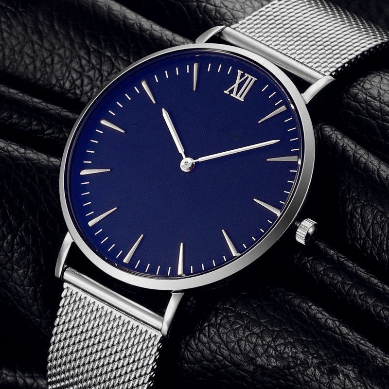 Simple classique ultra-mince romaine échelle en acier Mesh montre