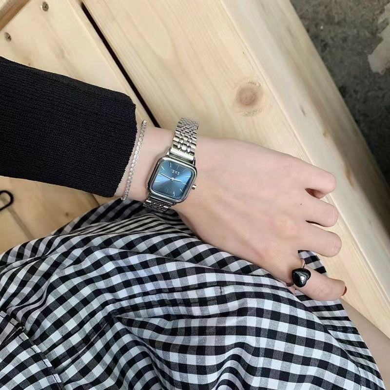 Style cool All-matching Graceful Retro Haute Sens de la mode montre simple Quartz