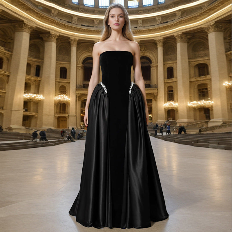 Designer une robe Maxi sans sangle pour les femmes