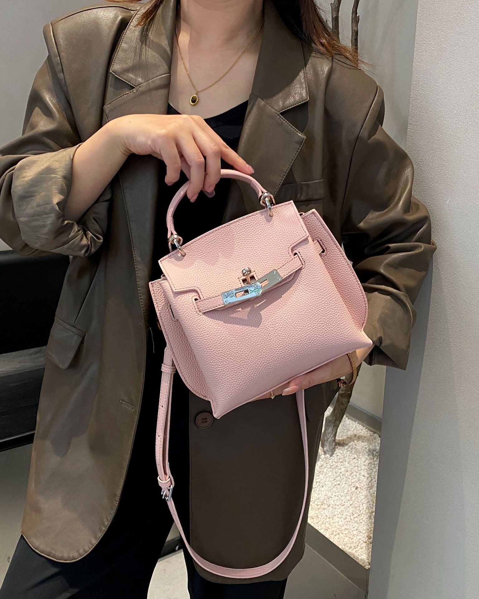 OEM-ODM Customisable TOGO Top-couche Cowhide Kelly Sac