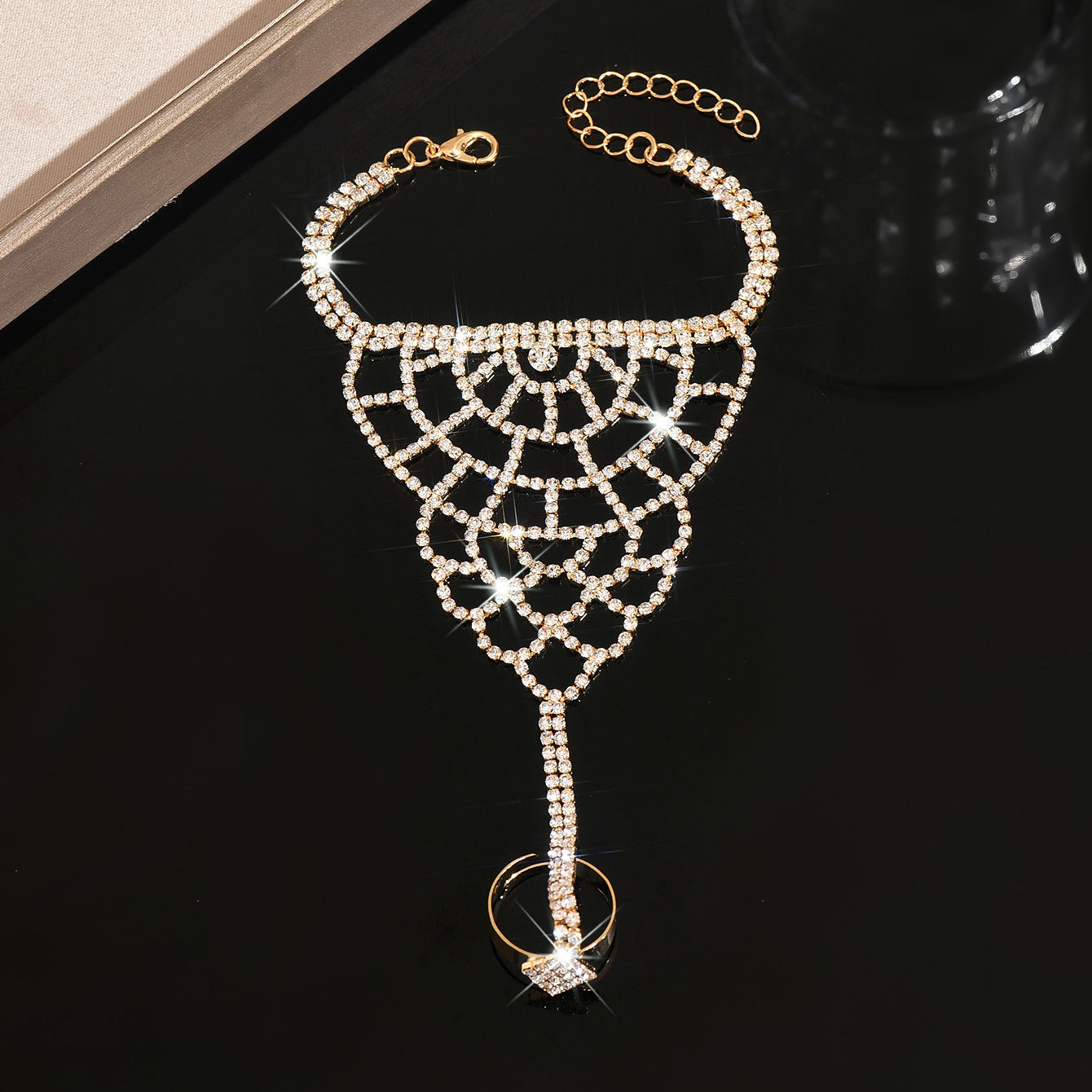 Femme Eventail Hollow CZ Slave Chaîne à main bracelet