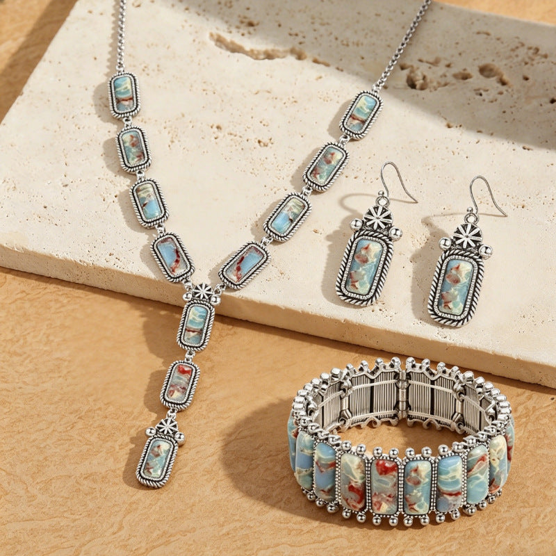 Collier pendentif de Bohemian et bracelet