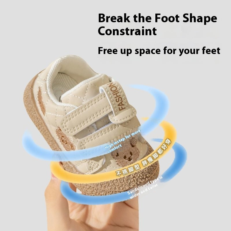 Chaussures pour bébé d'automne avec des semelles douces