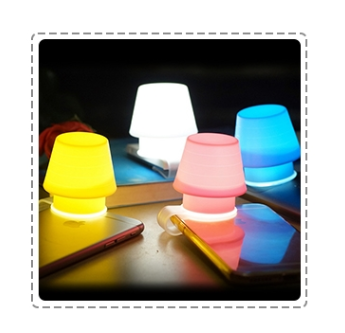 Mabor Stylish Cute Silicone Support de téléphone mobile Lampe de nuit Lampe Cadeaux
