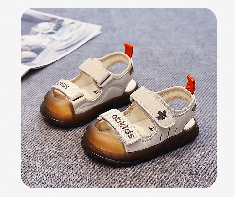 Chaussures de plage pour enfants Style d'été Moyen et grand Sandales pour enfants et garçons Velcro C