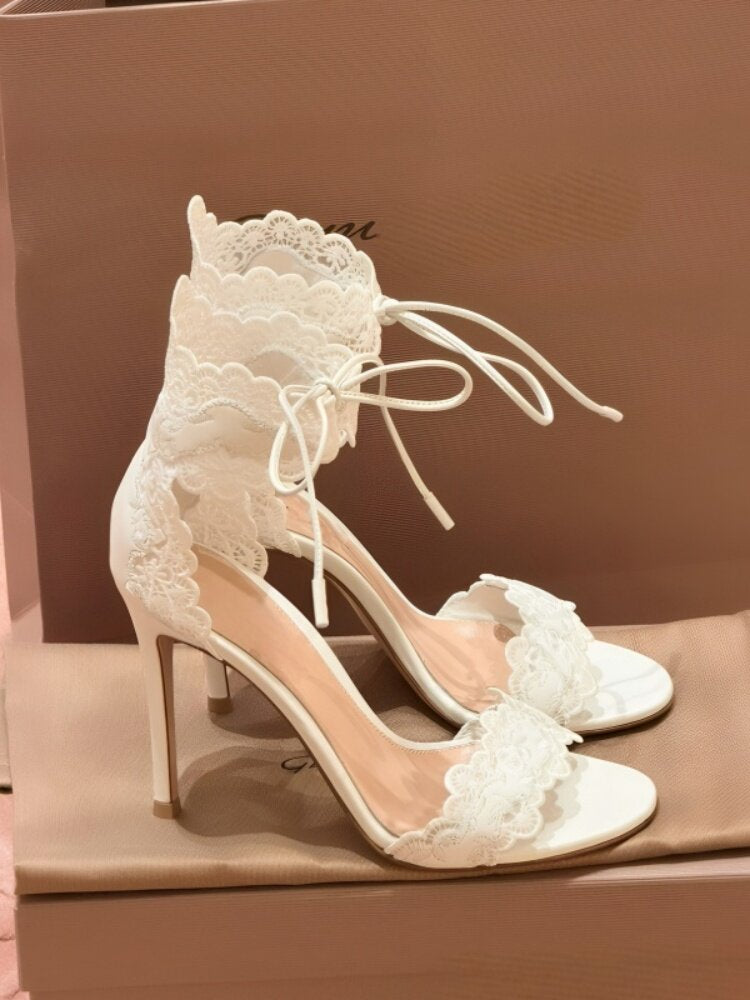 Sandales en dentelle