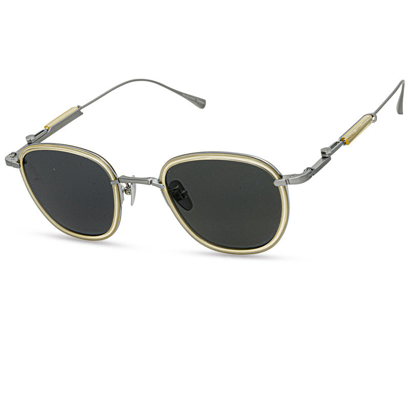 Lunettes de soleil en polygone de titane polaire classique