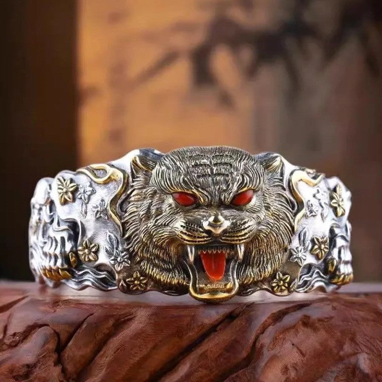 Bracelet à tête de tigre tendance avec une vibration de commandement distinctive