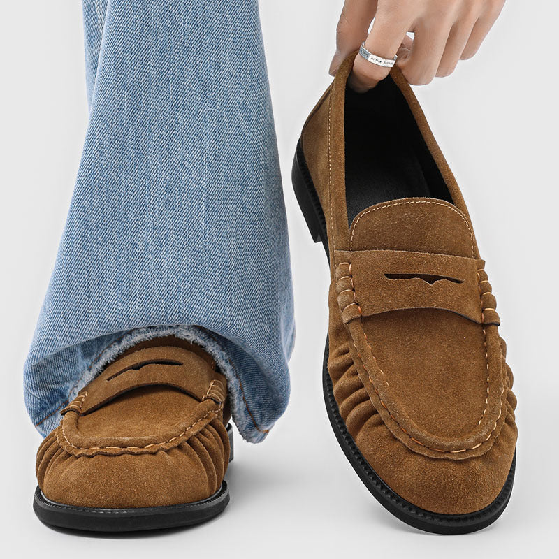 Chaussures plates plissées à la main pour hommes