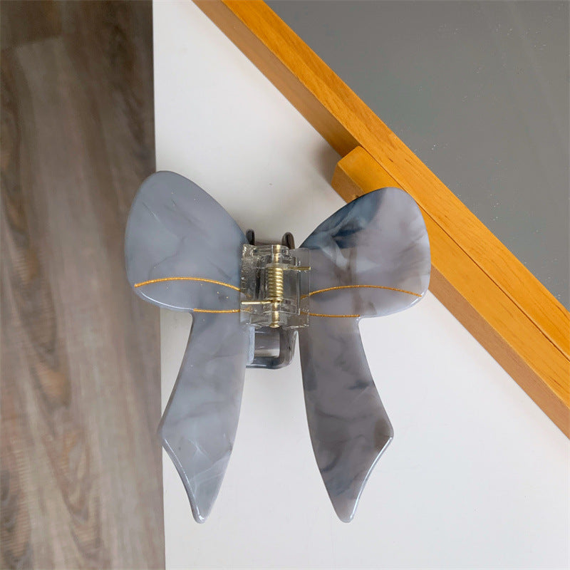 Fermoir acide acétique papillon doux et éblouissant