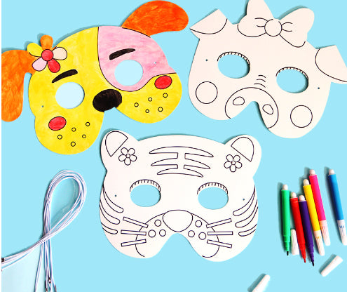 Carte de papier vierge Masque Dessin à la main
