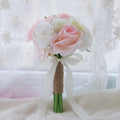 Fournitures de mariage Petit Bouquet de mariées tenant des fleurs