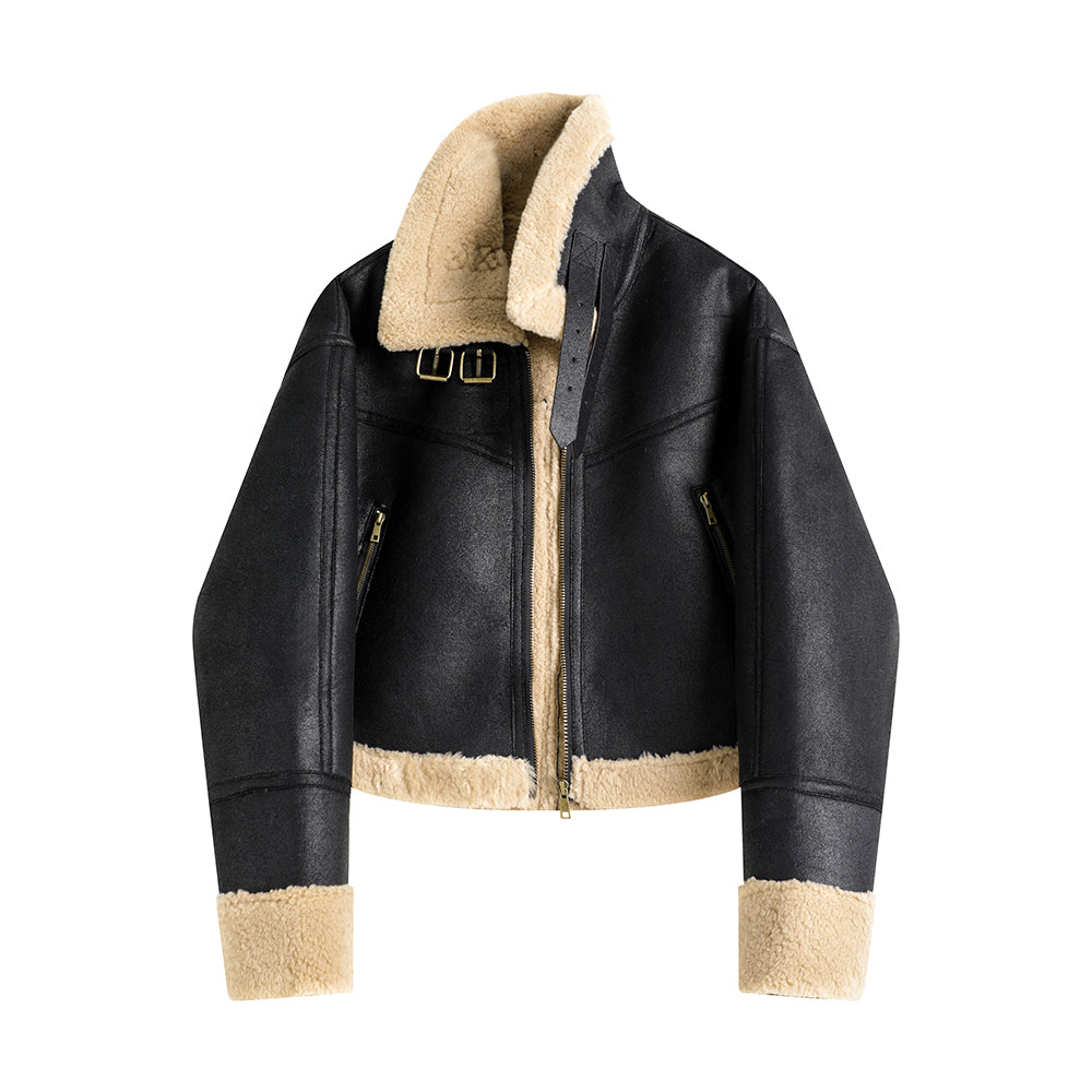 Manteau court de four à lamb intégré au collier