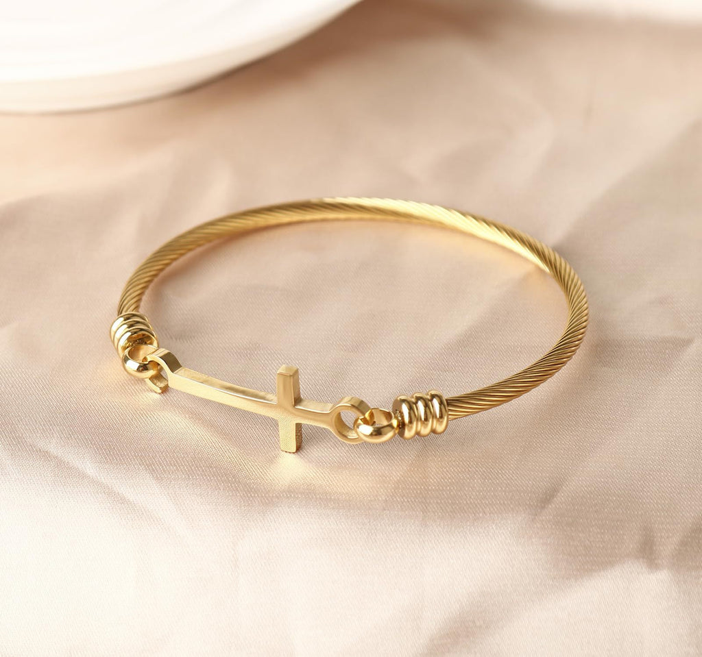Bracelet de croix miniature en acier inoxydable