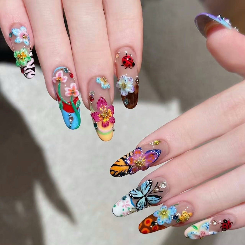 Island Elf Trendy Nails Wearable avec des sculptures florales 3D et insectes de style français