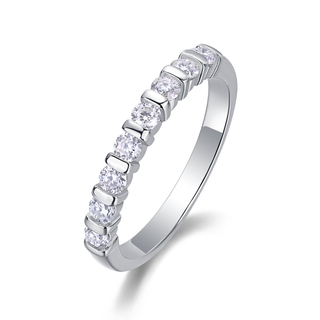 S925 Argent 2.1g Anneau de moussanite plaqué platine