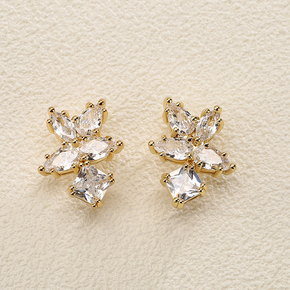 Boucles d'oreilles de fleurs marquise 4-Petal femmes CZ