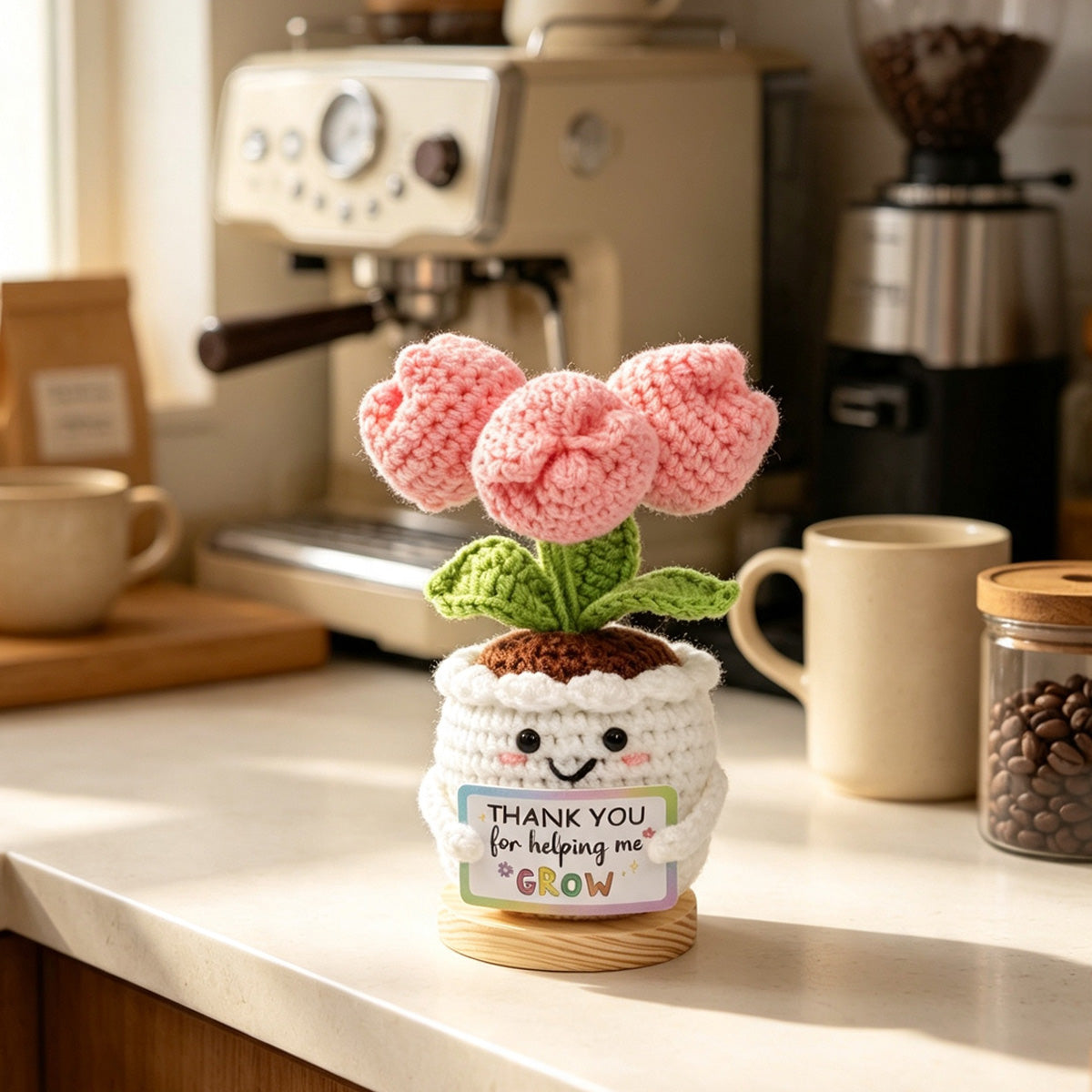 Crochet fait main Tulip Pot ornement avec blanc au crochet conteneur doux fil éternelle C
