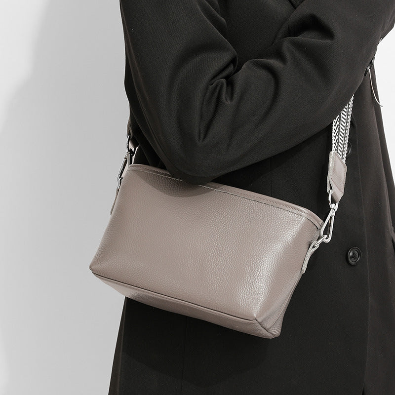 Fashionable Simple Versatile Premier-Layer Cowhide EpauleCrossbody Bag