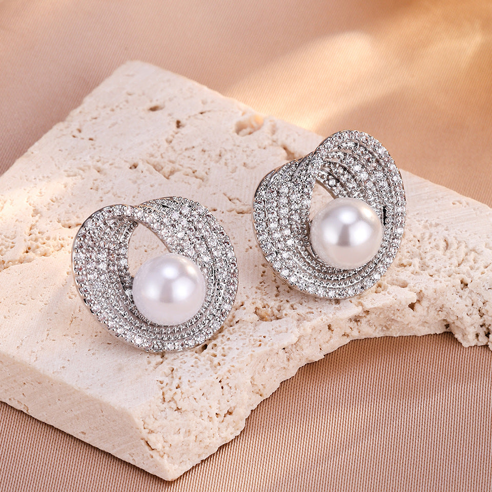Boucles d'oreilles à pointes géométriques à pointes en diamant de Zircon micro incrustées