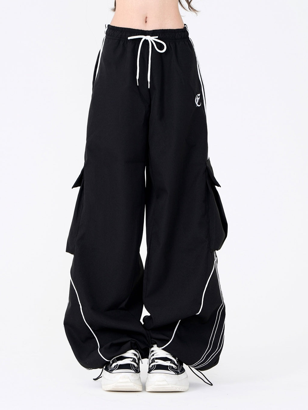Drawstring Large-leg Relaxed-fit Cargo Joggers