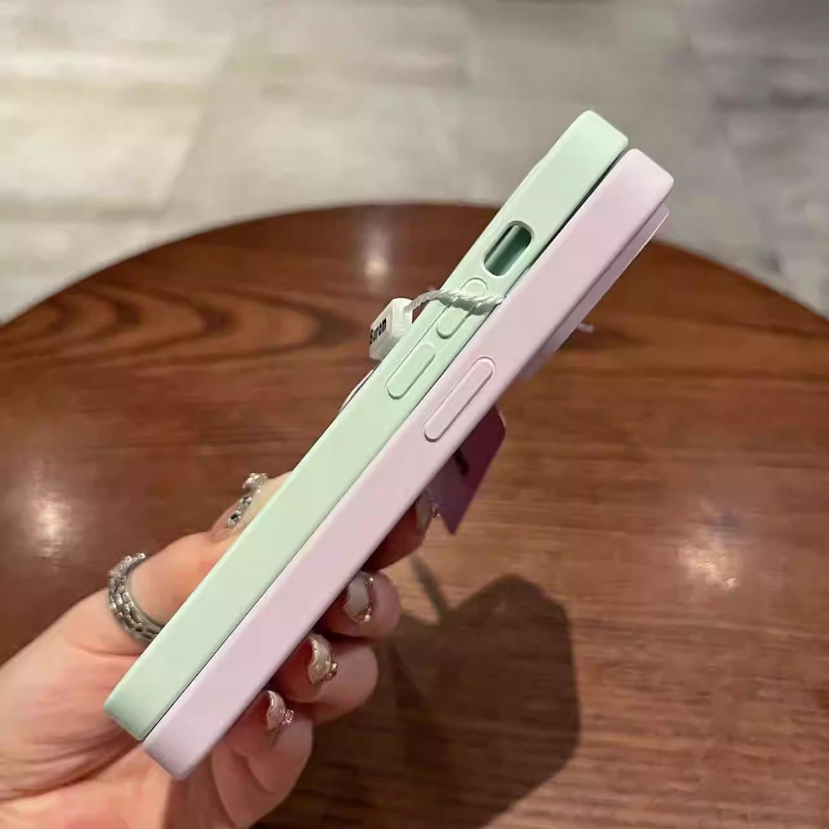 Applicable au boîtier de téléphone magnétique 17promax en silicone liquide