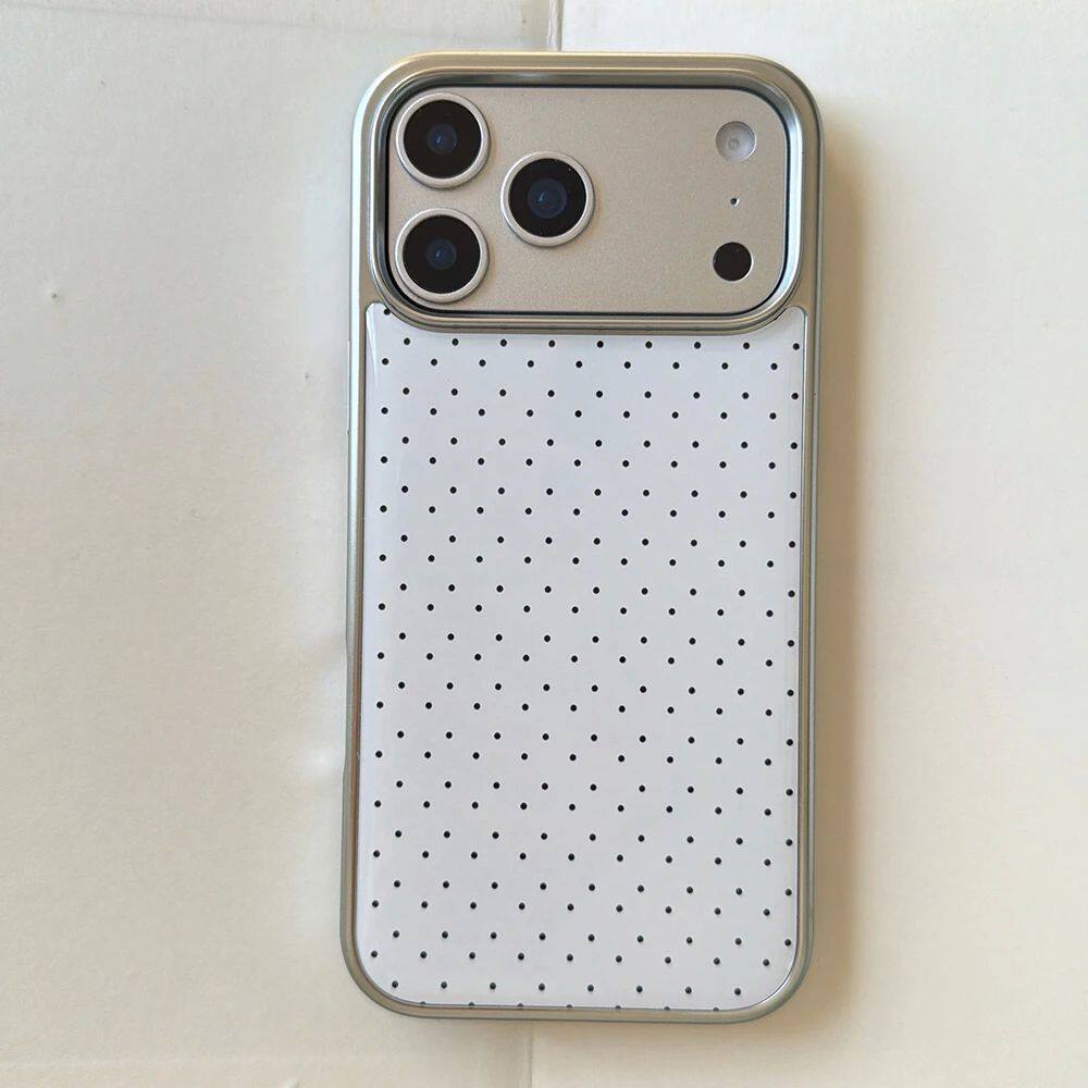 Polka Dot Pattern Boîtier de téléphone plaqué argent
