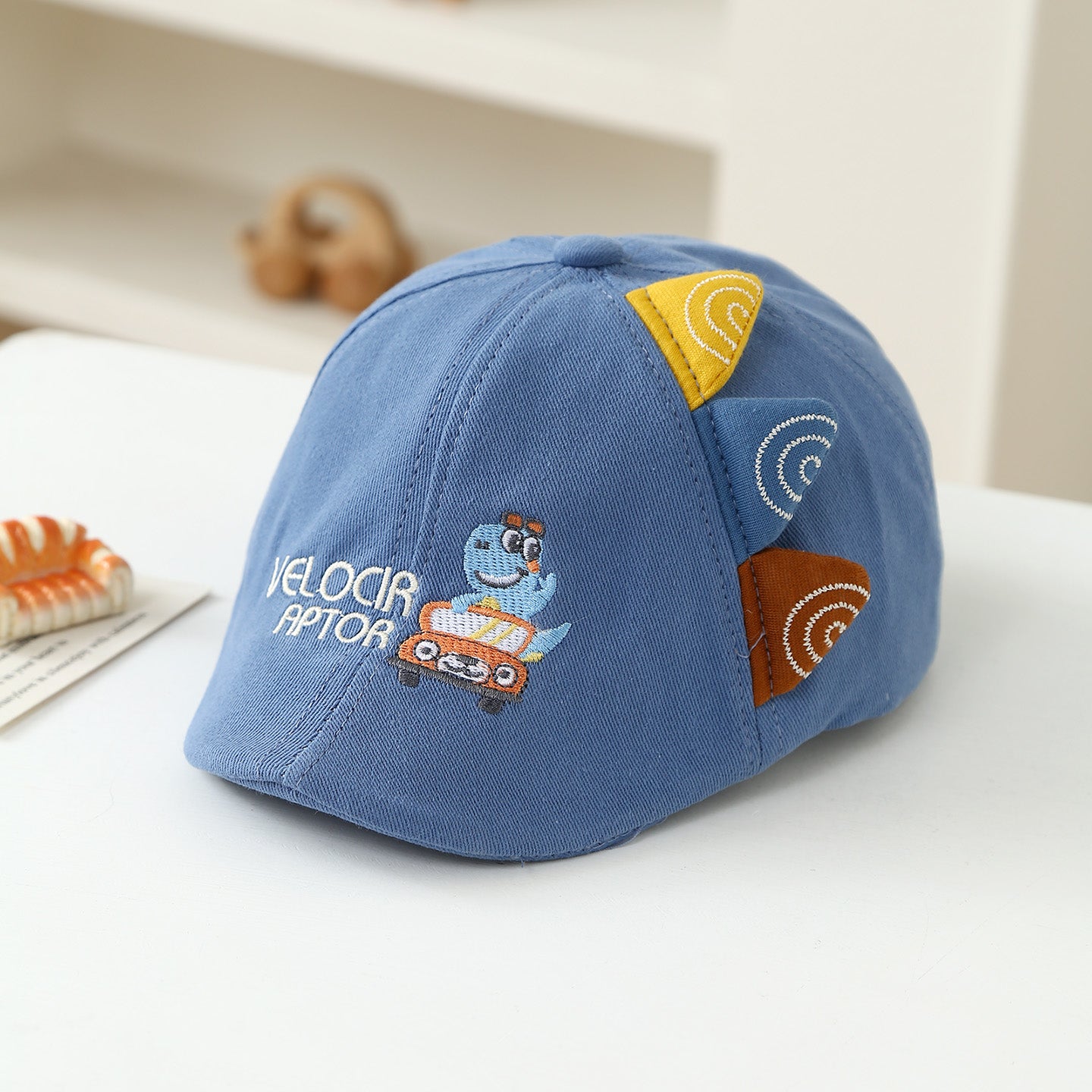 Chapeau brodé de dessin animé multi-lettres avec oreilles réglables