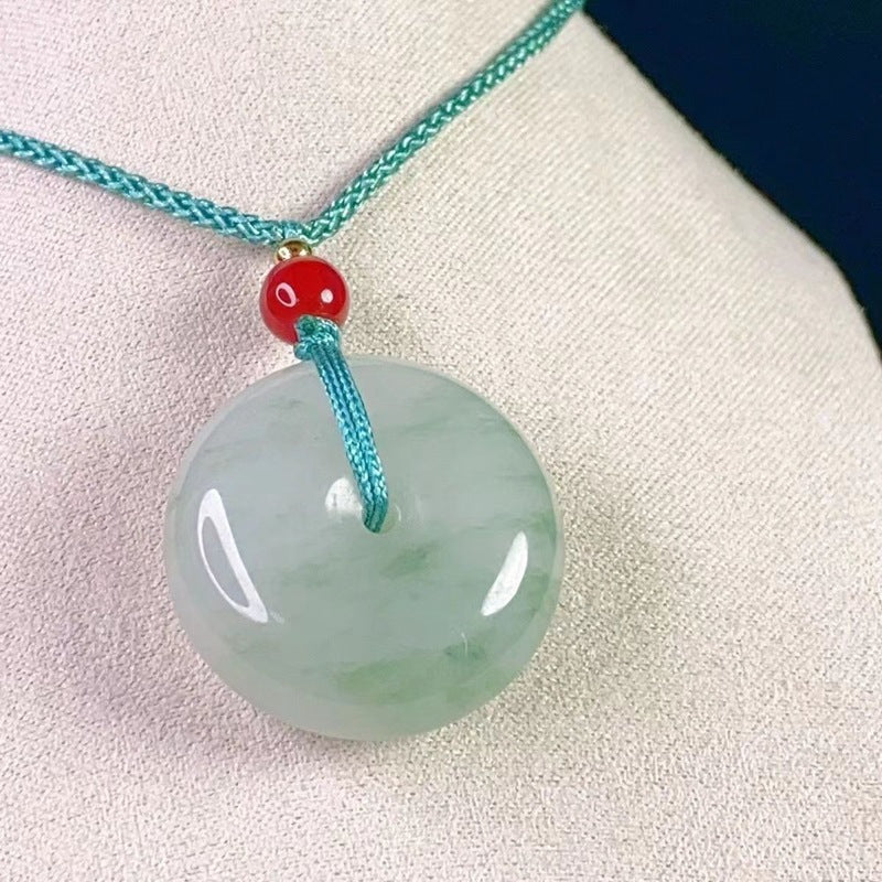 Natural Xinjiang Gold Silk Jade Tianshan Pendentif de paix vert avec chaîne
