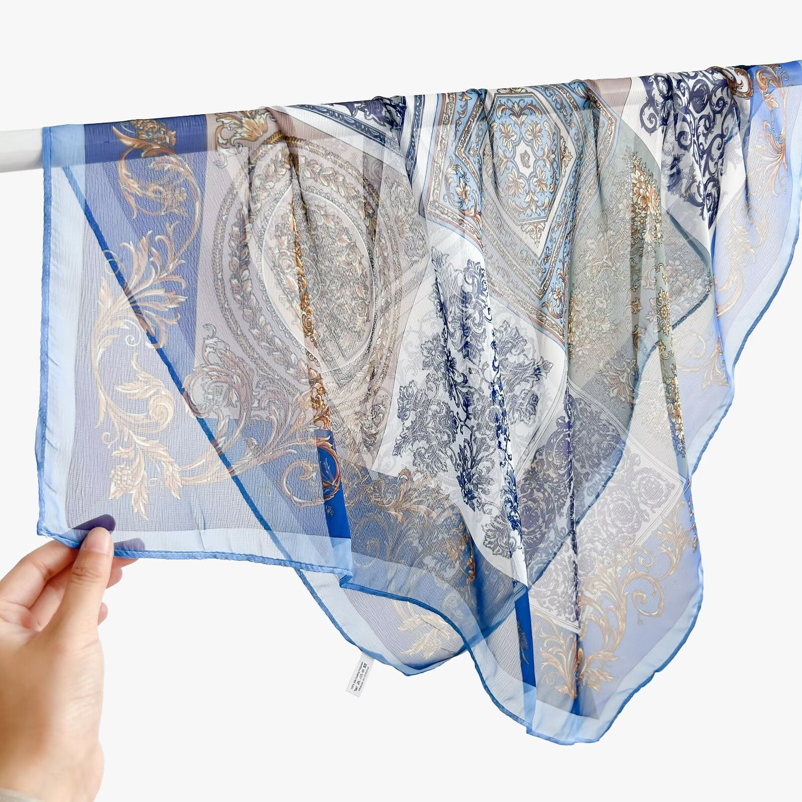 Echarpe en soie polyvalente respirante pour femmes