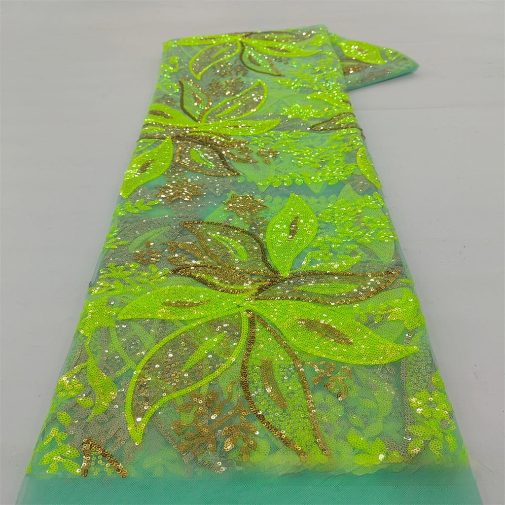 La scène de mariage et les robes de mariée Feature Rainbow-vert Tissu brodé