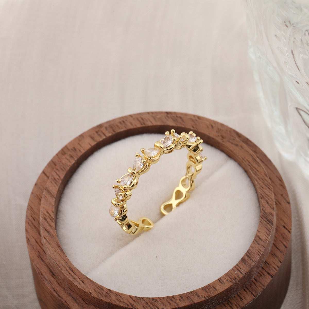 European And American Hot-Selling Fashionable and Unique Water Drop Zircon Anneaux pour femmes