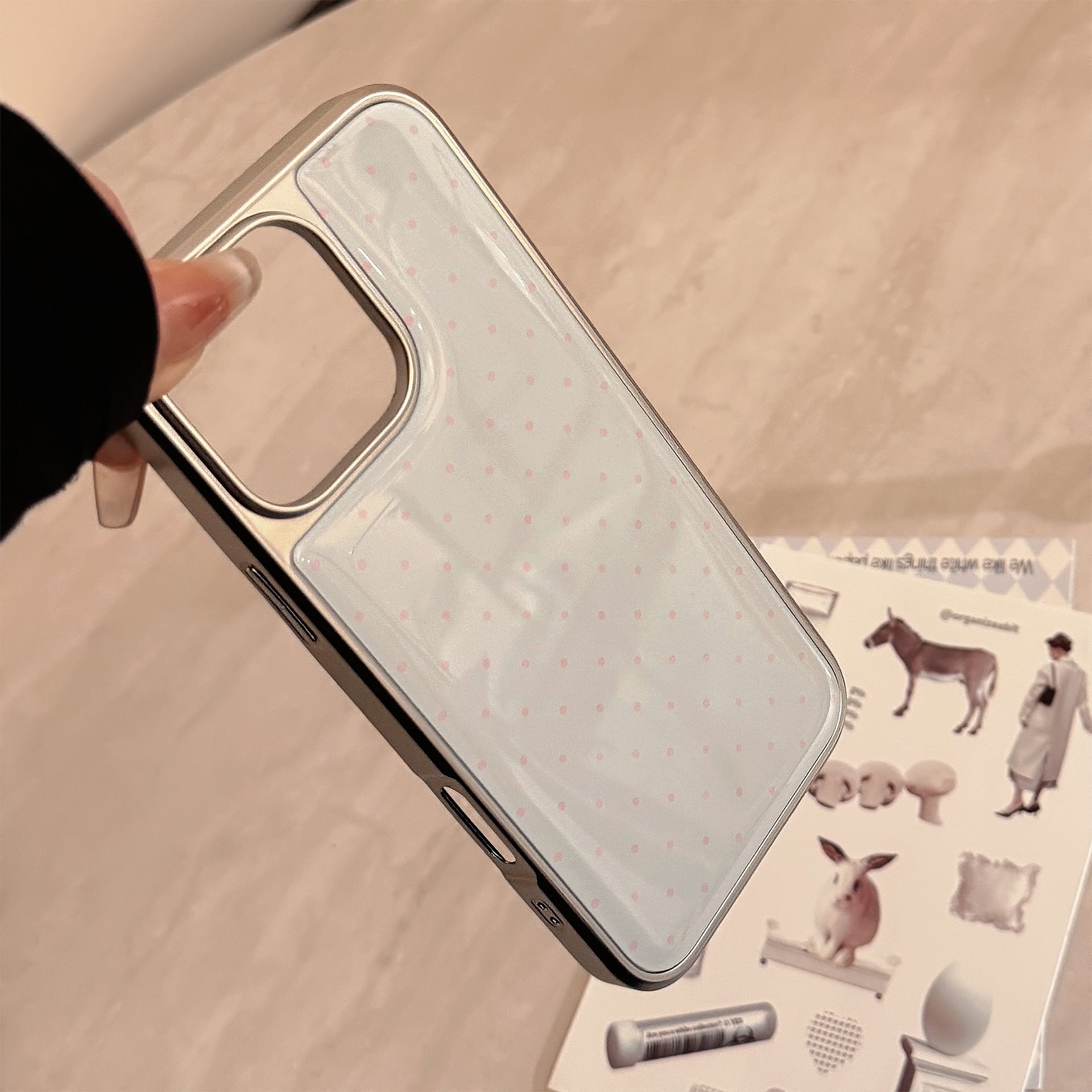 Clapet de téléphone à point d'électroplaqué Ins Minimaliste Polka