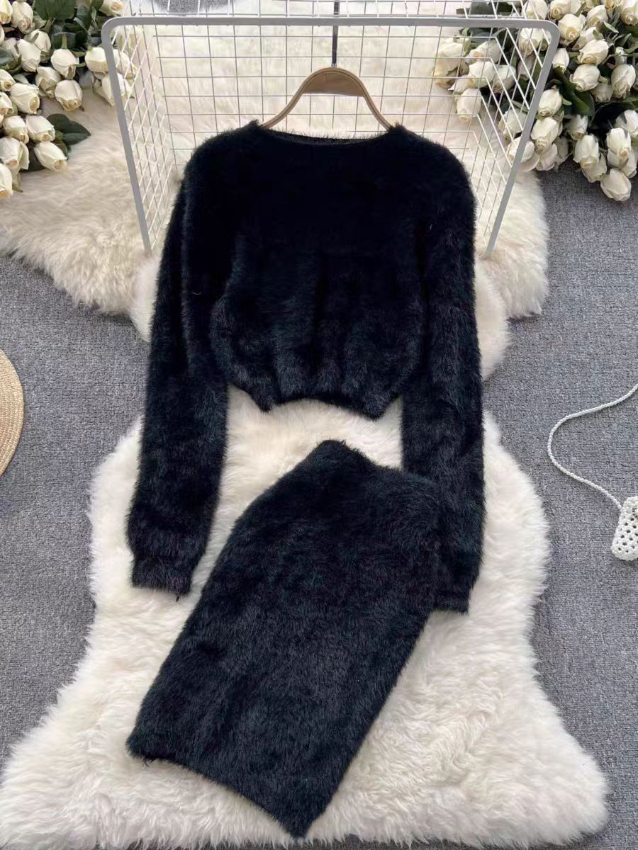 Short-Sleeve Sweater and Skirt Set