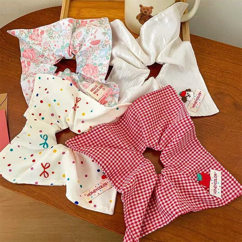 Mignon coloré Polka-dot Floral Carré des cheveux