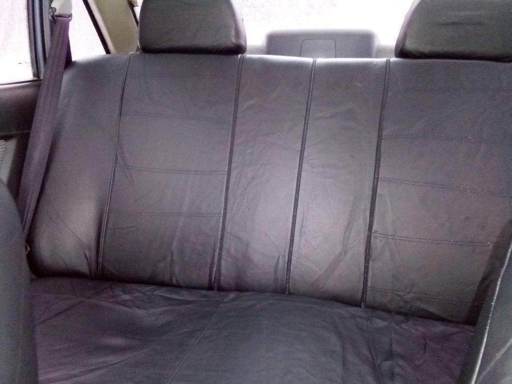 Couverture de siège en cuir de voiture