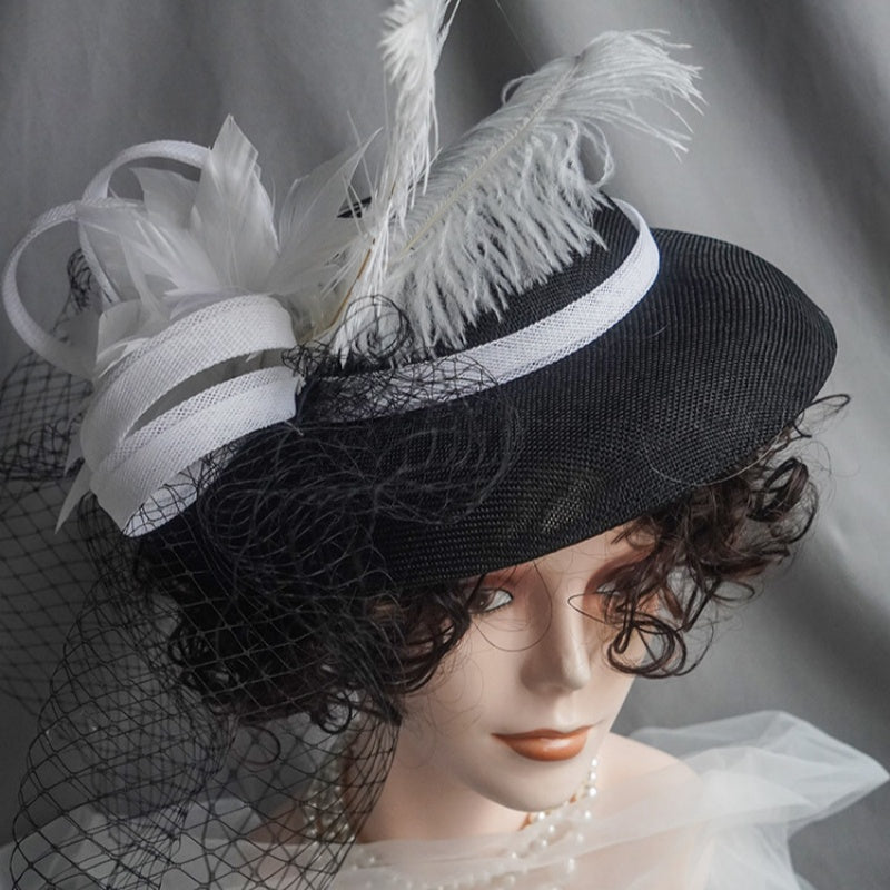 Fascinateur retro de style français Tulle avec plumes et fleurs