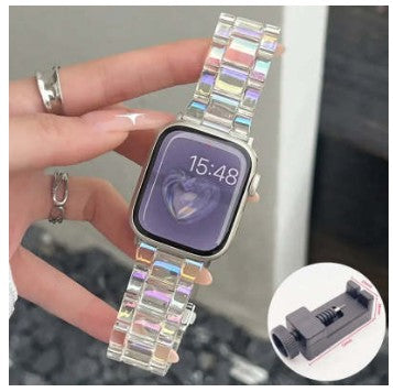 Regardez la ceinture en résine transparente
