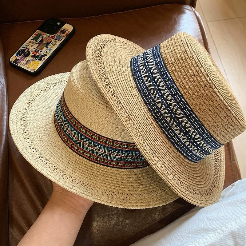 Chapeau de soleil à large bord pour les vacances d'été sur la plage