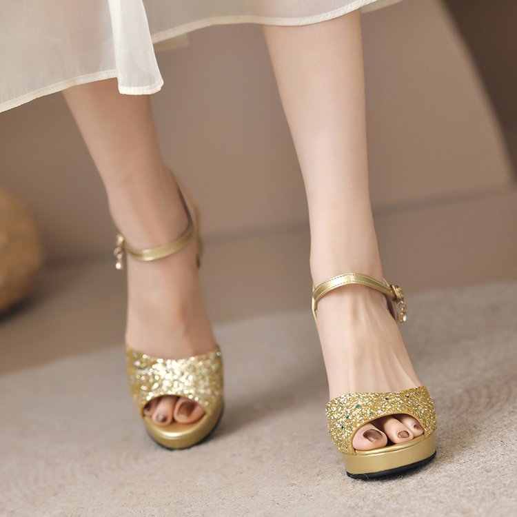 Talons hauts pour femmes