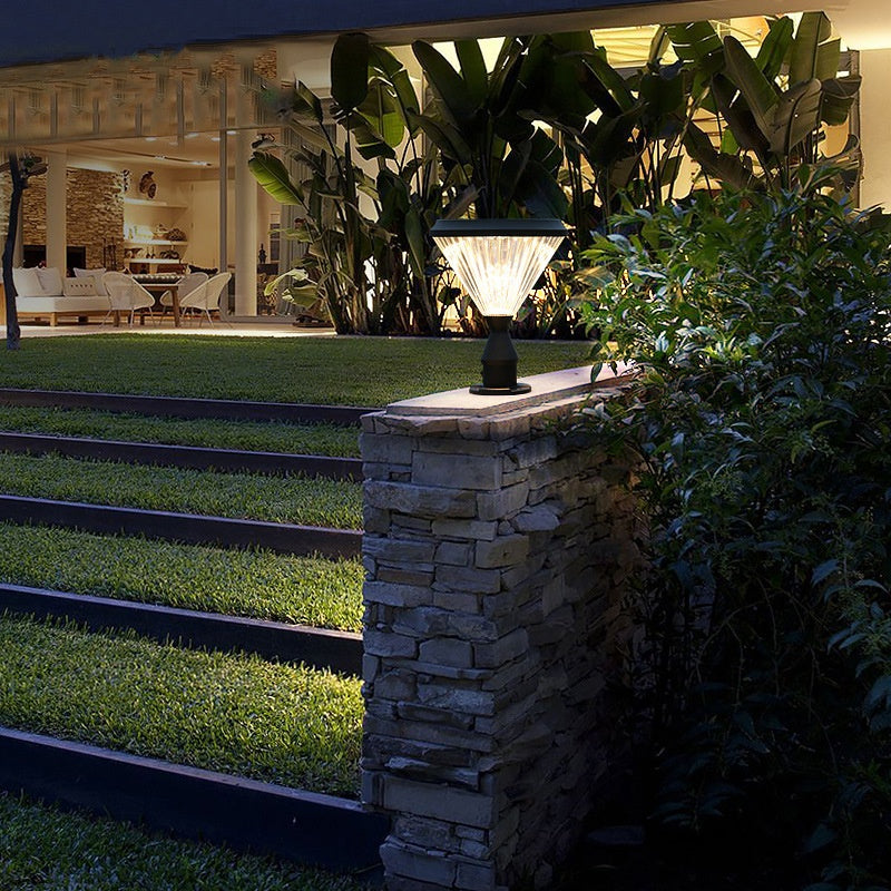 Solar-powered Courtyard Light For Gardens And Villas Mounted On A Column Head