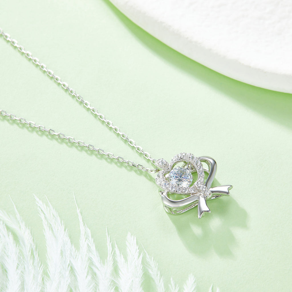 S925 Argent Sterling 0.5ct D Couleur VVS1 Moissanite Coeur Collier pendentif Bow 45cm Platinu