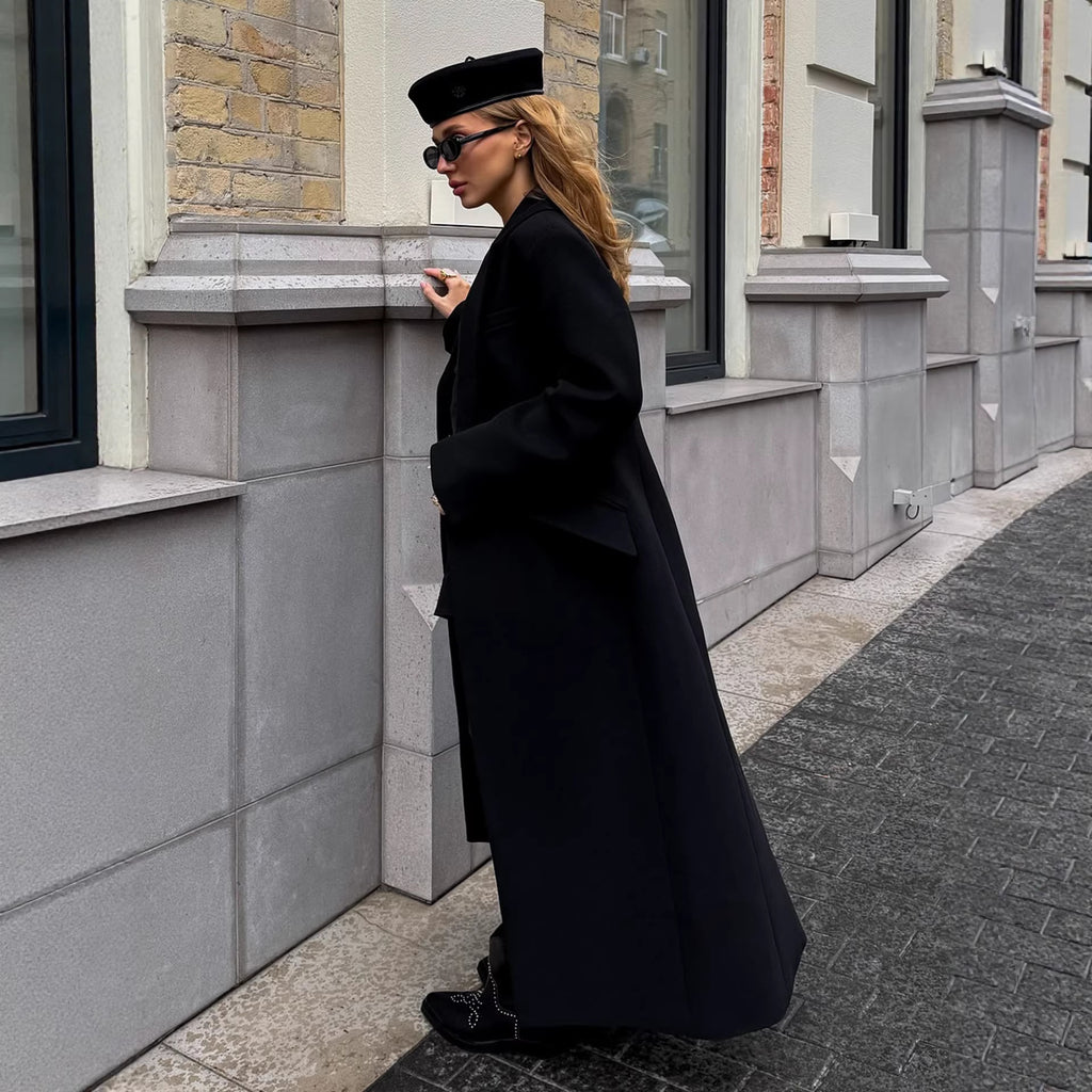 Femme Élégante Tridimensionnelle sur mesure Coat Lapel