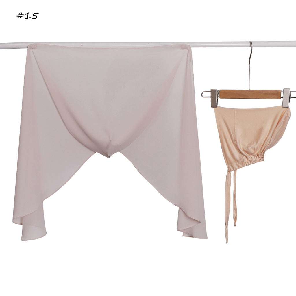 Set à capuche et foulard de même couleur