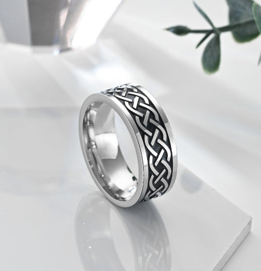 Mens bague en acier inoxydable personnalisée