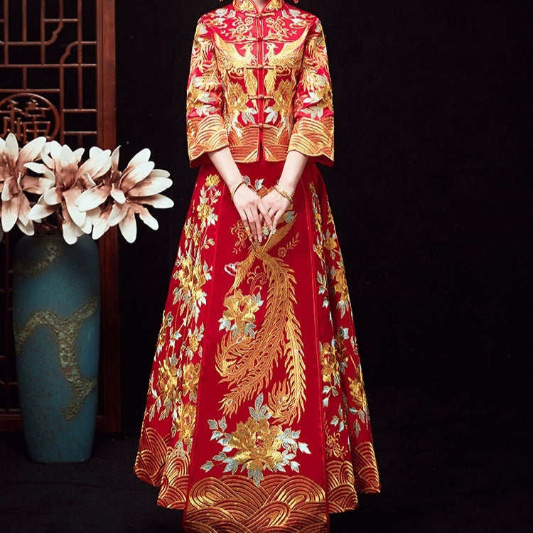 Dragon chinois et Phoenix ont une robe Chaplet et robe officielle Xiuhe